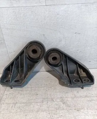 KIA Sorento Radiator mount bracket 25333-C5500 009908S692
