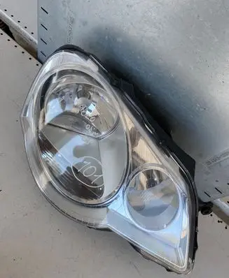 Volkswagen Polo IV 9N3 Headlight/headlamp