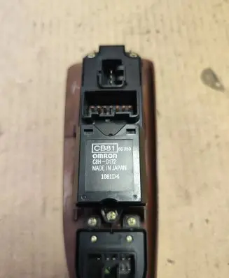 Mazda Premacy Electric window control switch C8HD172