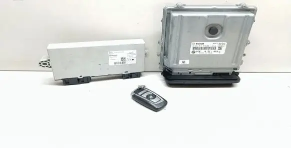 BMW 7 F01 F02 F03 F04 Engine ECU kit and lock set 8511983 0281017373 9241973