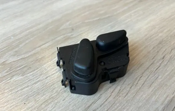 Mercedes-Benz E W211 Seat control switch A2108213851 2108213851