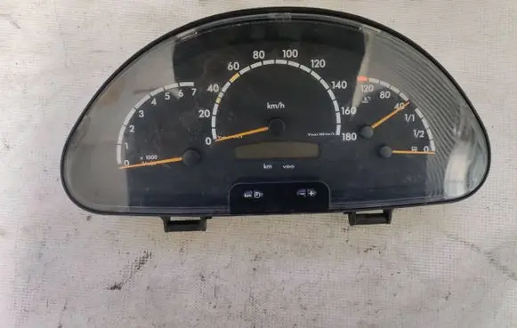 Mercedes-Benz Sprinter W906 Speedometer (instrument cluster) A0014468521 88311295