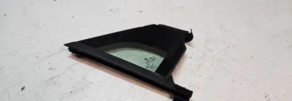Volkswagen ID.4 Front door vent window glass four-door 11A845114