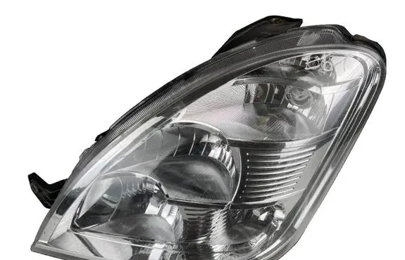 Iveco Daily 4th gen Headlight/headlamp 086631107L