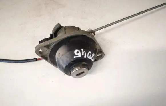 BMW 5 E39 Front door lock (next to the handle) 