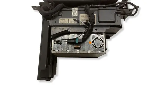 Audi A8 S8 D2 4D CD/DVD changer 4B0035111