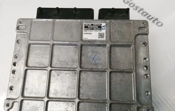 Toyota Avensis T250 Engine control unit/module 8966105C41