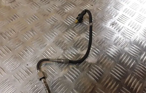 Mercedes-Benz ML W166 Exhaust gas temperature sensor A0009056904