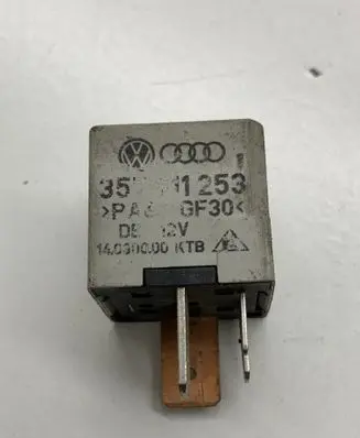 Volkswagen Golf IV Other relay 357911253