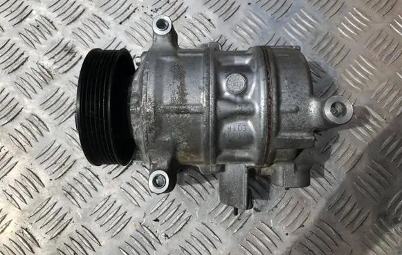 Audi Q3 8U Air conditioning (A/C) compressor (pump) 5K0820803C
