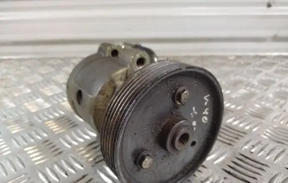 Volvo S40, V40 Power steering pump