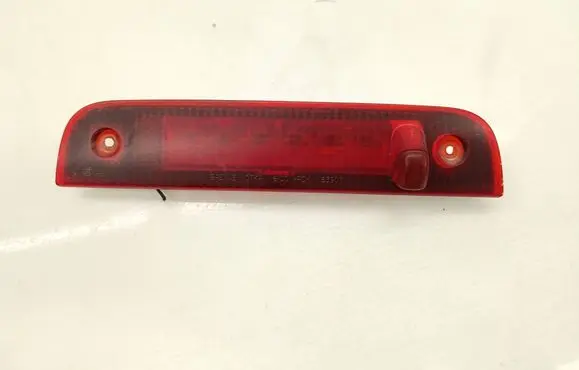 Dodge Nitro Third/center stoplight 