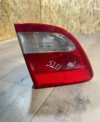 Tailgate rear/tail lights