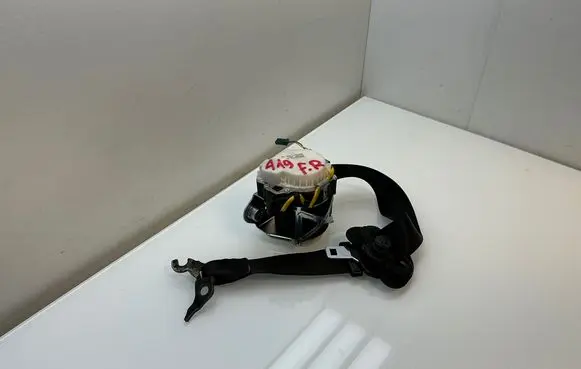 BMW 3 E90 E91 Front seatbelt 34072775 WJ346V0 2506110936