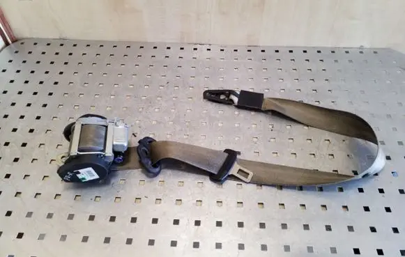 Audi Q7 4L Front seatbelt 4L1857706 606728300