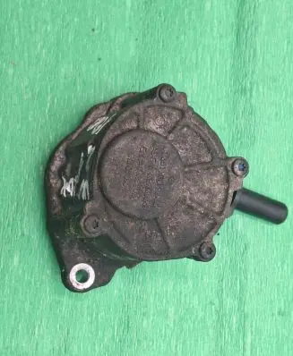 Mercedes-Benz C W204 Vacuum pump a6512300165