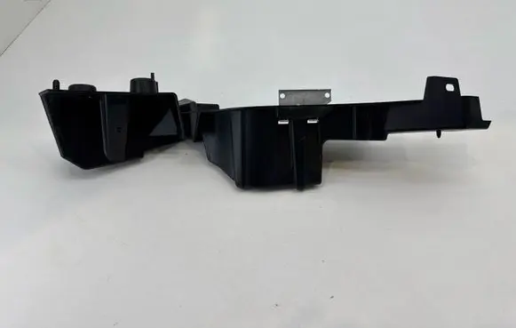 BMW i3 Fender mounting bracket 7368157