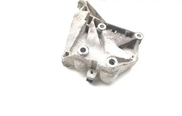 Suzuki SX4 S-Cross A/C compressor mount bracket 55225455