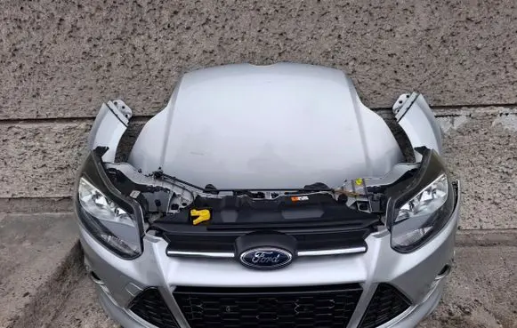 Ford Focus Front piece kit 