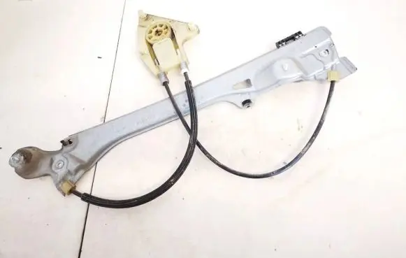 Renault Laguna III Sliding door window regulator with motor 827000001r
