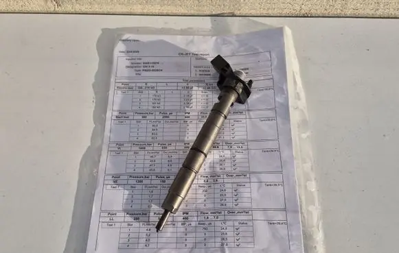 Audi A8 S8 D3 4E Fuel injector 059130277BD 0445115079