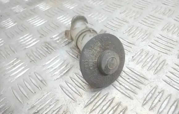 Toyota Corolla E90 Clutch fluid reservoir/tank 