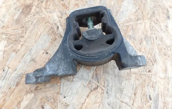 Honda FR-V Engine mount bracket 52SJD AV90585HG