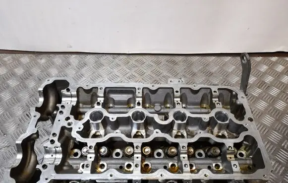 BMW 6 F12 F13 Engine head 7573940 757394004