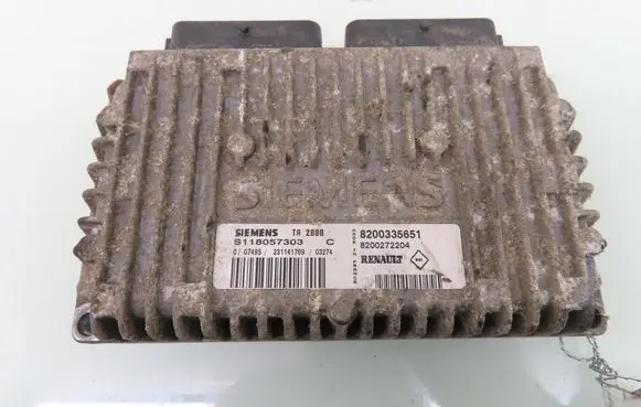 Renault Scenic II - Grand scenic II Engine control unit/module 8200335651 S118057303C