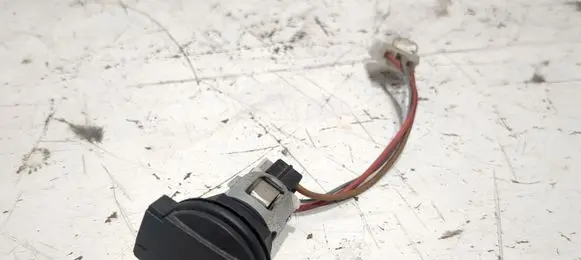 Volkswagen Touareg I 12 V Socket (rear) 