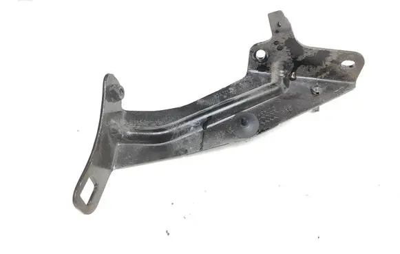 Other engine bay part