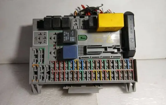 Opel Astra G Fuse box set 90589966