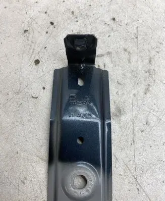 Cupra Formentor Fender mounting bracket 5FF821141