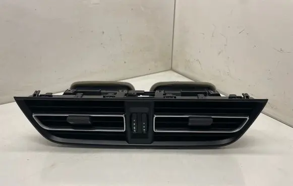 Porsche Macan (95B) Dash center air vent grill 95B819110