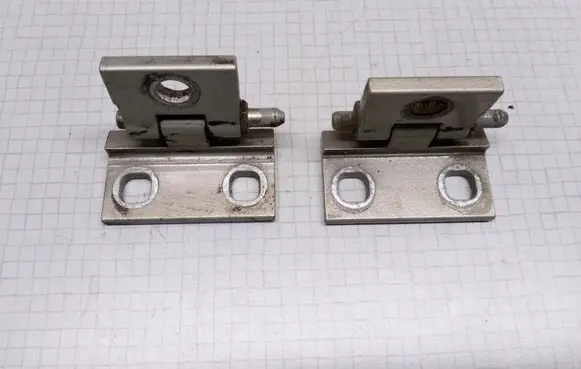 Volvo V70 Front door hinge set 