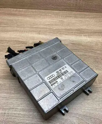 Audi A4 S4 B5 8D Engine control unit/module ECU 8D0907557HX 0261203941