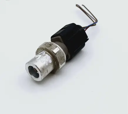 Audi A6 S6 C5 4B Air conditioning (A/C) pressure sensor 6ZL351028401