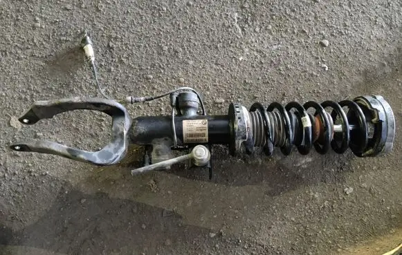 BMW 5 F10 F11 Front shock absorber with coil spring 3711679685702 37116796857 6796857