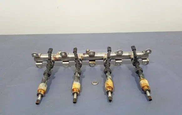 Audi RS Q8 Fuel main line pipe 0P2133316A