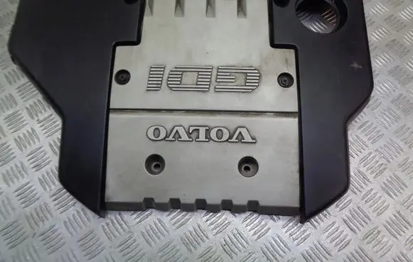 Volvo S40, V40 Heat shield in engine bay 