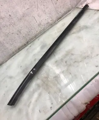 Hyundai Kona II Rubber seal rear door window/glass 