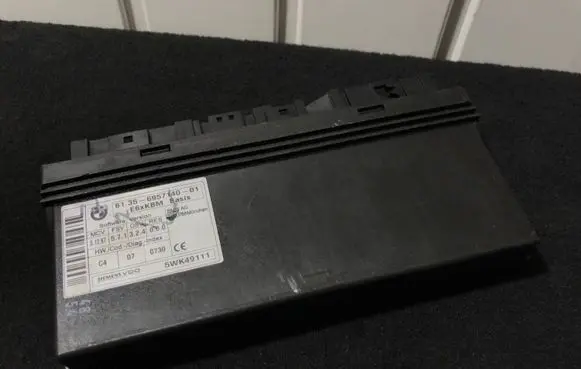 BMW 5 E60 E61 Comfort/convenience module 6957140 5WK49111