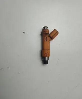 Toyota iQ Fuel injector 2325040020