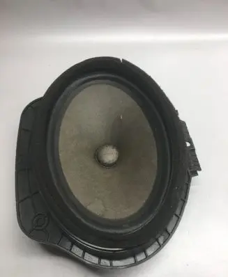 Chevrolet Camaro Front door speaker 23125292