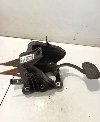 Renault Laguna III Brake pedal 465010003R