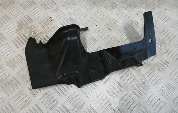 Ford Fiesta Intercooler air channel guide D2BB8122bb 8538 3644
