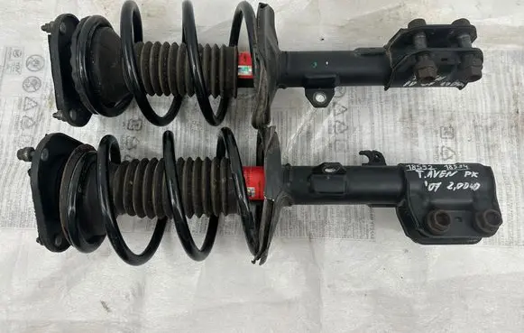 Toyota Avensis T250 Front shock absorber with coil spring 757229L 757230L L18524
