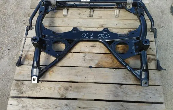 BMW 1 F20 F21 Engine mount bracket