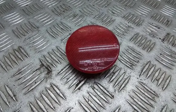 Nissan X-Trail T31 Rear tail light reflector 1090037