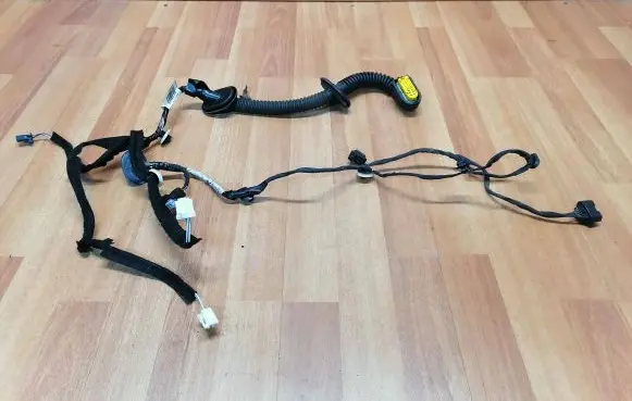 Renault Megane IV Front door wiring loom 241246199R